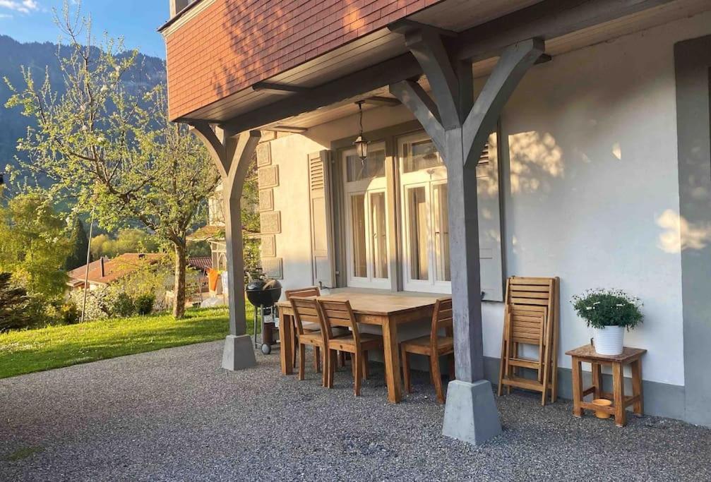 Chalet Mignon - Your Vacation Oasis At Lake Brienz Bönigen Kültér fotó